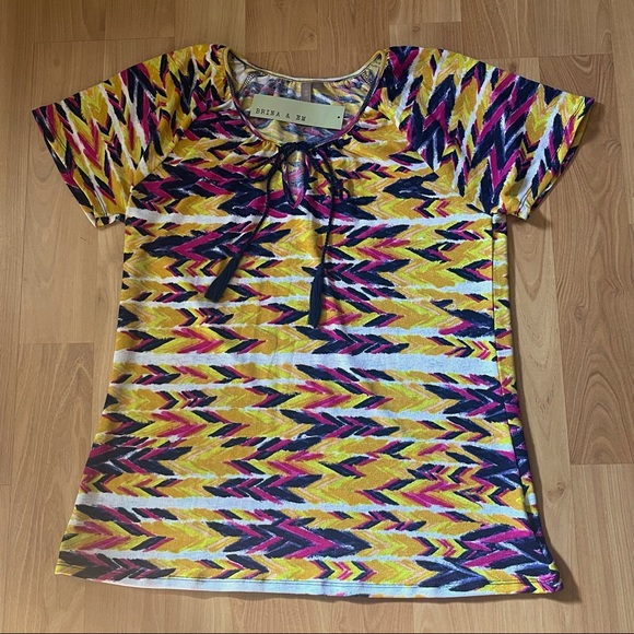 NWT-BRINA & EM - MULTICOLORED SHORT SLEEVE TOP - Picture 1 of 8